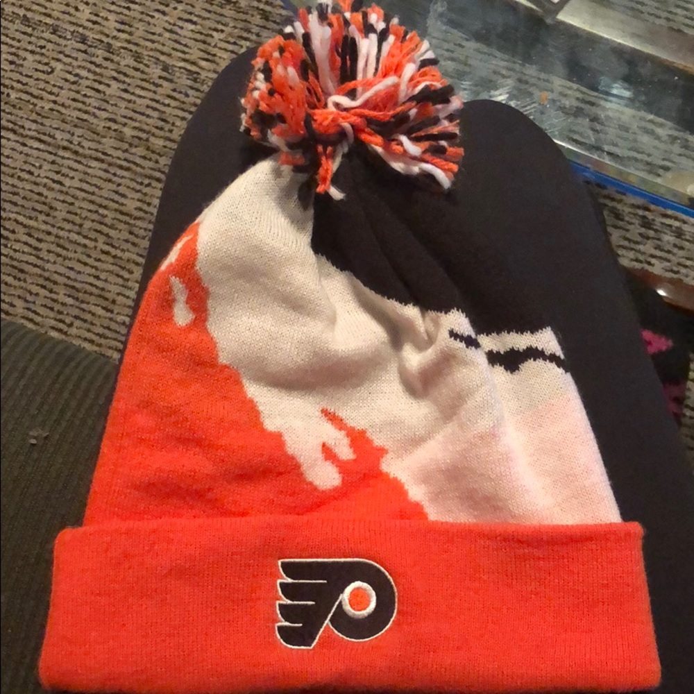 Flyers beanie
